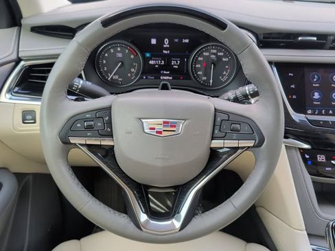 Certified 2022 Cadillac XT6 Premium Luxury w/ Technology Package image 21