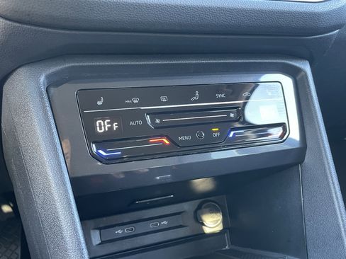 Certified 2024 Volkswagen Tiguan SE image 22