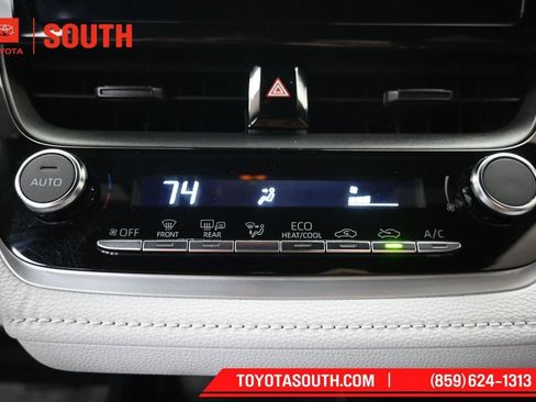 Used 2023 Toyota Corolla SE FWD image 18