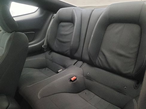 Used 2020 Ford Mustang Coupe RWD image 18