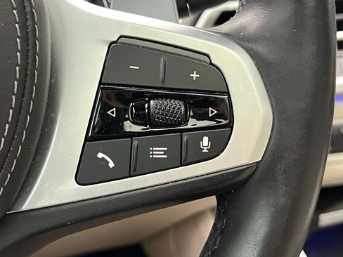 Used 2022 BMW X5 xDrive40i w/ M Sport Package AWD/4WD image 18