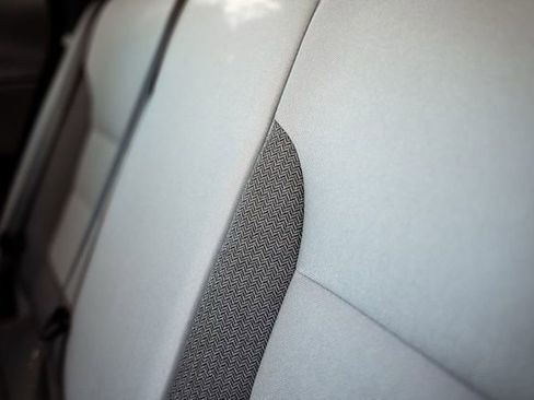 Used 2025 Chevrolet TrailBlazer LT image 33