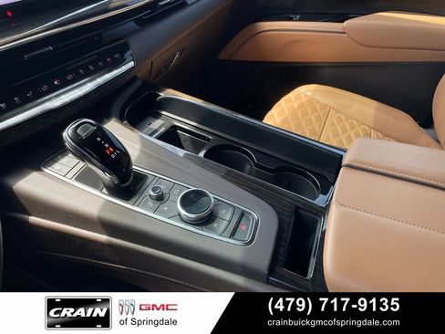 Used 2024 Cadillac Escalade Sport w/ LPO, ONYX Package AWD/4WD image 19