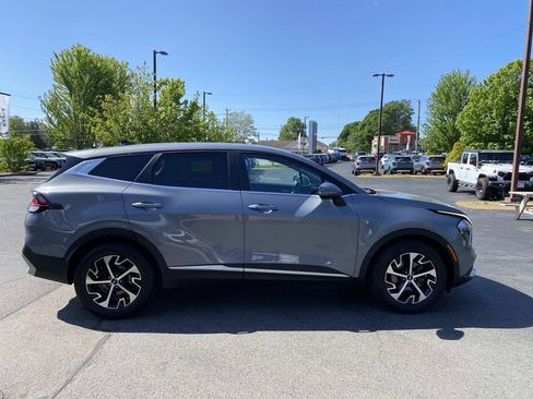 Used 2023 Kia Sportage EX FWD image 7