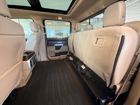 Used 2018 Ford F150 Lariat w/ Equipment Group 502A Luxury image 24