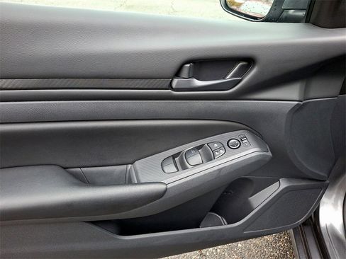 Used 2023 Nissan Altima 2.5 S image 13