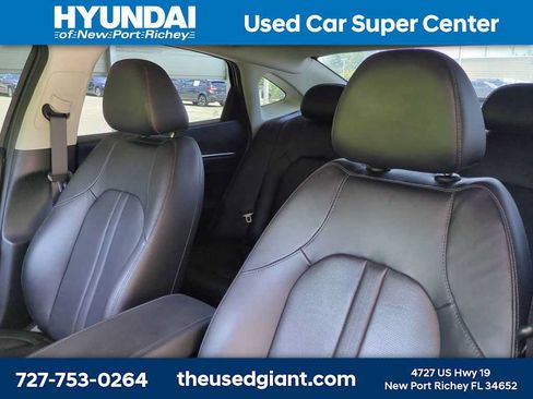 Certified 2021 Hyundai Sonata Limited w/ Cargo Package FWD image 7