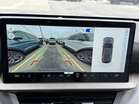 New 2026 Ford Explorer Active w/ Active Comfort Package image 19