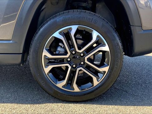 Certified 2023 Jeep Compass Limited image 10