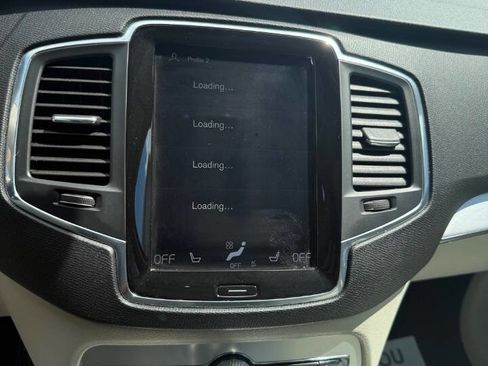 Used 2018 Volvo XC90 T6 Momentum image 12