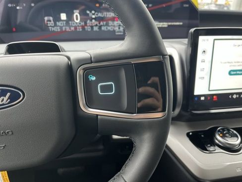 New 2025 Ford Expedition Max Active image 14