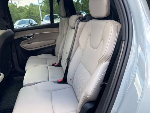 Used 2026 Volvo XC90 B6 Plus w/ Protection Package Premier AWD/4WD image 18