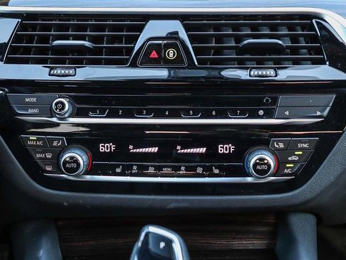 Certified 2023 BMW 530i w/ Convenience Package image 15