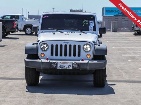 Used 2018 Jeep Wrangler Sport AWD/4WD image 2