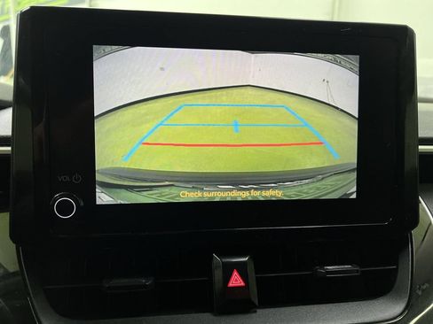 Used 2023 Toyota Corolla LE FWD image 21