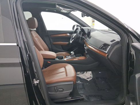 Used 2023 Audi Q5 2.0T Premium w/ Convenience Package image 33