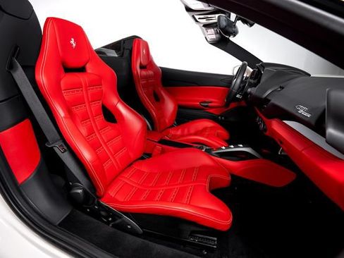 Used 2018 Ferrari 488 Spider RWD image 55