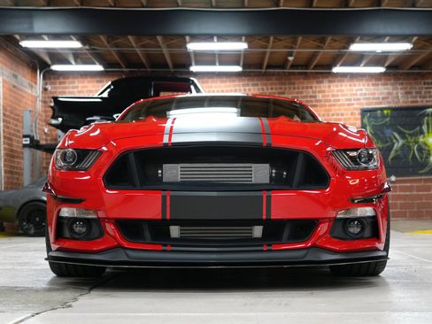 Used 2016 Ford Mustang GT Premium w/ GT Performance Package RWD image 5