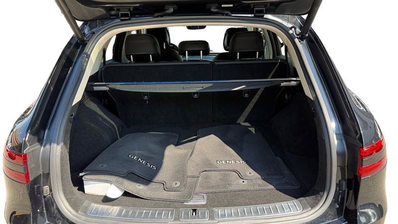 Used 2025 Genesis GV70 2.5T AWD/4WD image 19