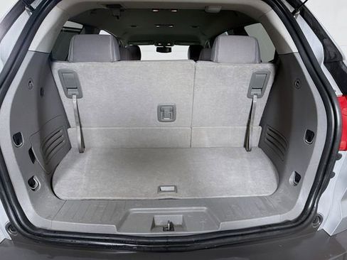 Used 2009 Chevrolet Traverse LT FWD image 26