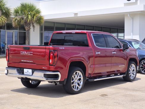 Used 2025 GMC Sierra 1500 SLT w/ SLT Premium Plus Package AWD/4WD image 4