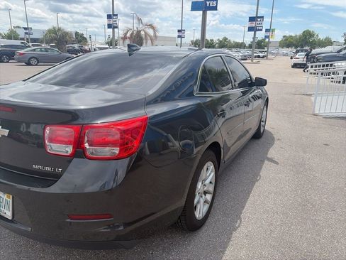 Used 2015 Chevrolet Malibu LT w/ Power Convenience Package image 5