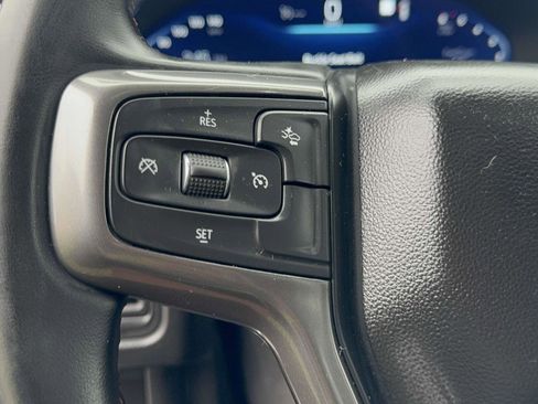 Used 2023 Chevrolet Suburban RST image 16