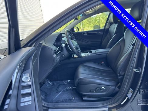 Used 2022 Genesis G80 2.5T image 9