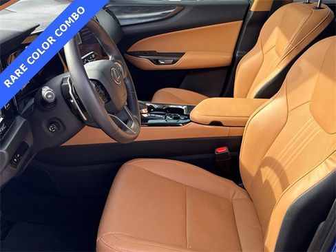 Used 2025 Lexus NX 250 FWD w/ Premium Package image 18
