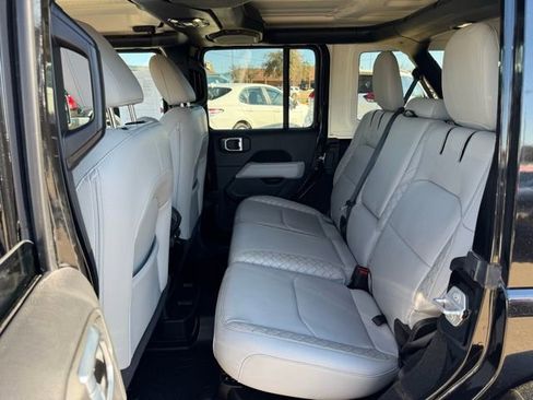 Used 2021 Jeep Wrangler Unlimited Sahara image 14