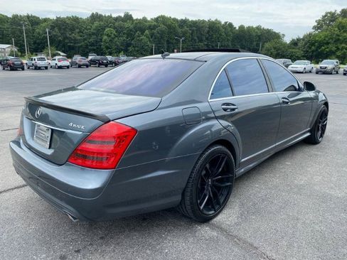Used 2009 Mercedes-Benz S 550 4MATIC image 6