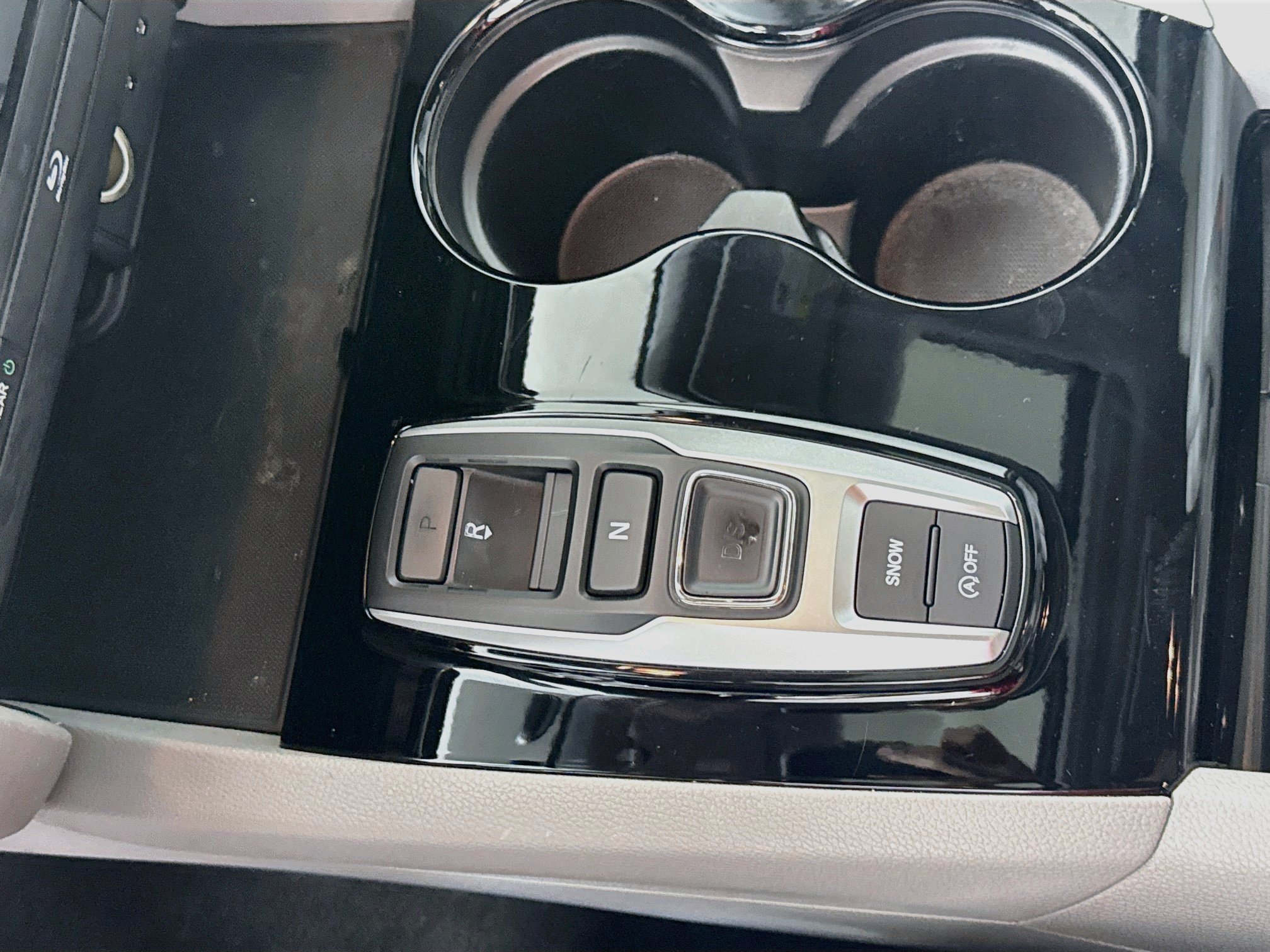 Used 2016 Honda Pilot Touring image 15