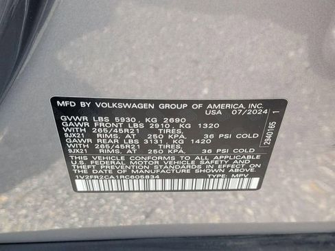 Used 2024 Volkswagen Atlas SEL Premium R-Line AWD/4WD image 35