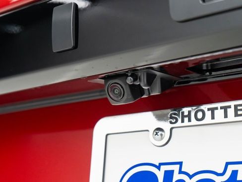 New 2025 Honda Pilot Touring image 11