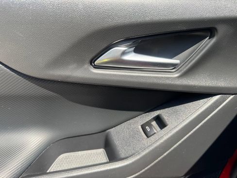 Used 2026 Chevrolet Equinox LT FWD image 37