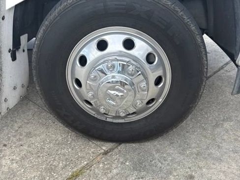 Used 2025 RAM 3500 Laramie AWD/4WD image 3