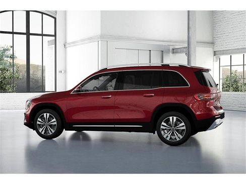 New 2026 Mercedes-Benz GLB 250 4MATIC image 32