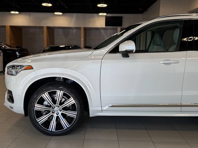 Used 2024 Volvo XC90 B5 Plus w/ Protection Package Premier AWD/4WD image 8
