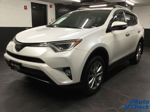Used 2016 Toyota RAV4 Limited AWD/4WD image 5