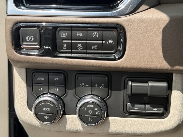 New 2026 GMC Yukon Denali w/ Denali Reserve Package AWD/4WD image 25