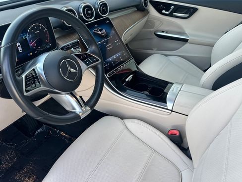 Used 2023 Mercedes-Benz C 300 Sedan image 9