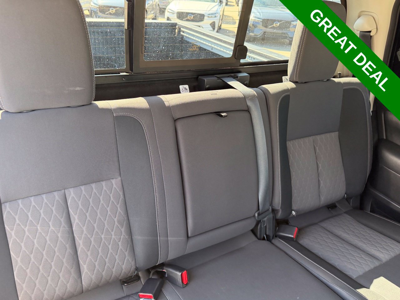 Used 2024 Nissan Titan SV w/ SV Convenience Package RWD image 40