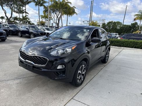 Used 2022 Kia Sportage LX image 10