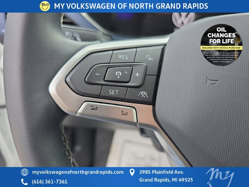 Used 2023 Volkswagen Taos SE FWD image 21