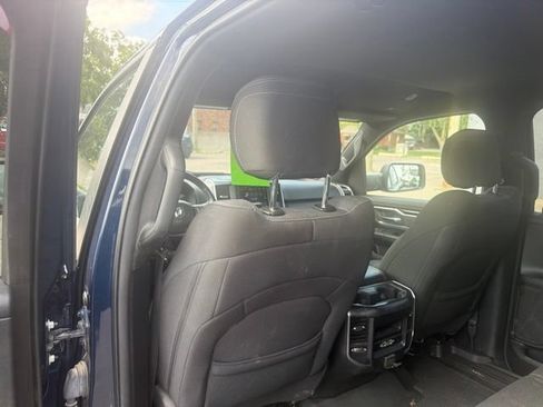 Used 2019 RAM 1500 Big Horn AWD/4WD image 11