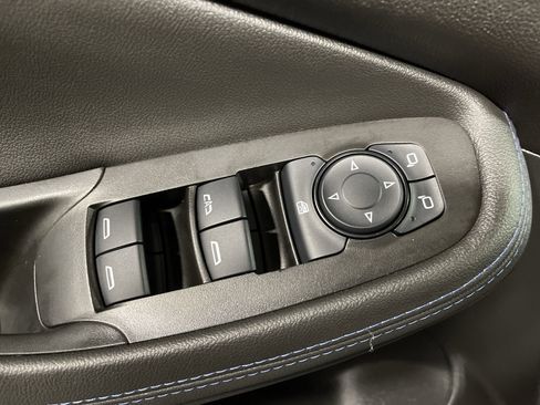 Used 2025 Buick Encore GX Sport Touring image 7