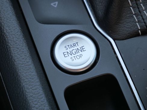 Used 2022 Volkswagen Atlas SE image 27