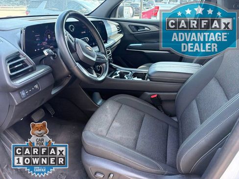 Used 2024 Chevrolet Traverse LT AWD/4WD image 8