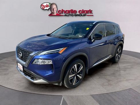 Used 2023 Nissan Rogue Platinum FWD image 2