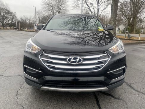 Used 2017 Hyundai Santa Fe Sport image 2